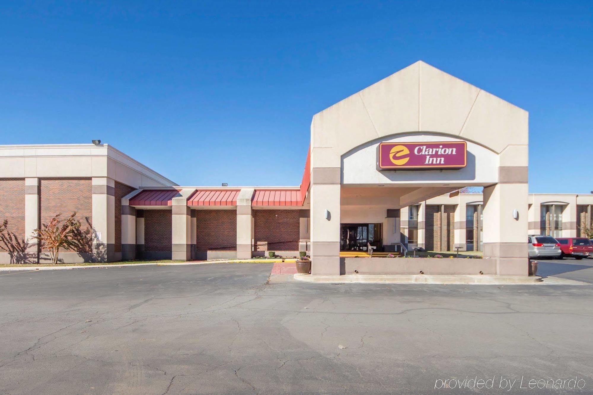 Clarion Inn Tulsa International Airport Exterior photo